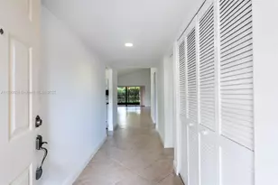 354 Lakeside Ct, Sunrise, FL 33326 - Photo 3