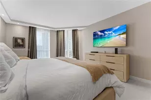 20191 E Country Club Dr, Aventura, FL 33180 - Photo 23