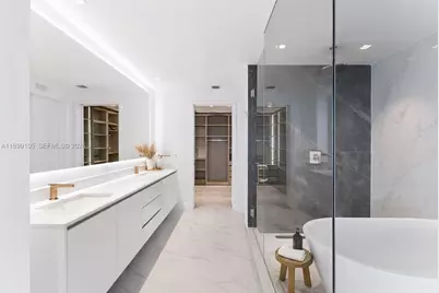 700 NE 24th St #5401, Miami, FL 33137 - Photo 9