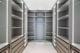 700 NE 24th St, Miami, FL 33137 - Photo 21