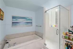 253 NE 2nd St, Miami, FL 33132 - Photo 25