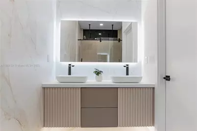 2823 SW 23rd Ter #2823, Miami, FL 33145 - Photo 19