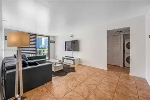290 174th St, Sunny Isles Beach, FL 33160 - Photo 3