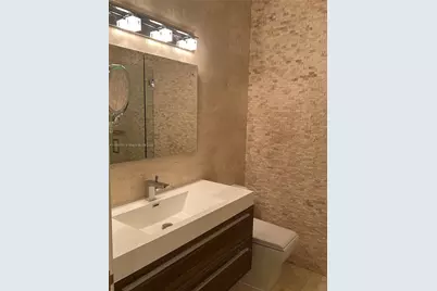 5926 NW 110th Ct, Doral, FL 33178 - Photo 31