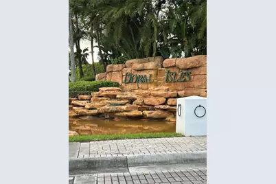 5926 NW 110th Ct, Doral, FL 33178 - Photo 1