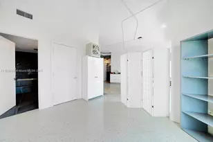 10 SW South River Dr, Miami, FL 33130 - Photo 13