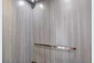 2400 NW 16th St Rd, Miami, FL 33125 - Photo 11