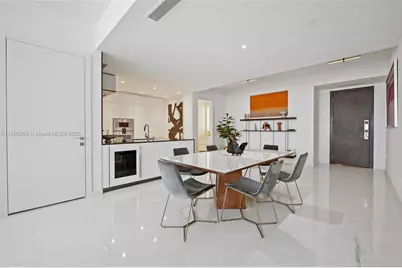 300 Biscayne Blvd Way #4909W, Miami, FL 33131 - Photo 9