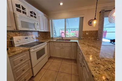6923 Holly Rd, Miami Lakes, FL 33014 - Photo 5