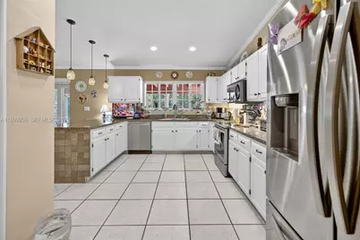 28241 SW 157th Ct, Homestead, FL 33033 - Photo 9