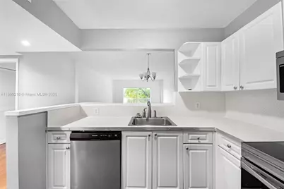 1455 N Treasure Dr #3K, North Bay Village, FL 33141 - Photo 1