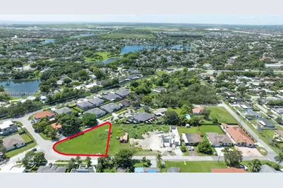 9800 SW 213th St, Cutler Bay, FL 33189 - Photo 9