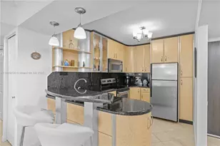 20379 W Country Club Dr, Aventura, FL 33180 - Photo 9