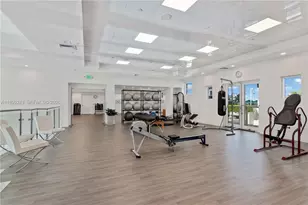 4775 Collins Ave, Miami Beach, FL 33140 - Photo 35