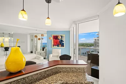 4775 Collins Ave #1708, Miami Beach, FL 33140 - Photo 3