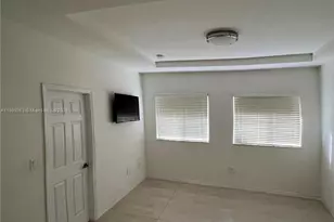 10776 NW 84th Ln, Doral, FL 33178 - Photo 5