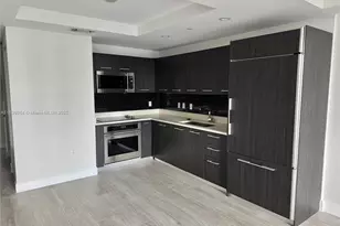 45 SW 9th St, Miami, FL 33130 - Photo 7