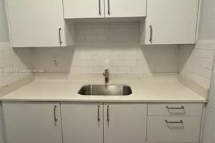 2330 NW 11th St, Miami, FL 33125 - Photo 5