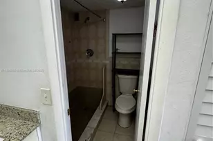 2025 NE 164th St, North Miami Beach, FL 33162 - Photo 19