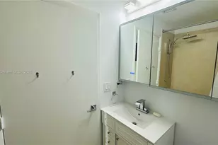 3340 NE 190th St, Aventura, FL 33180 - Photo 9