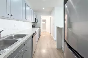 544 Michigan Ave, Miami Beach, FL 33139 - Photo 17