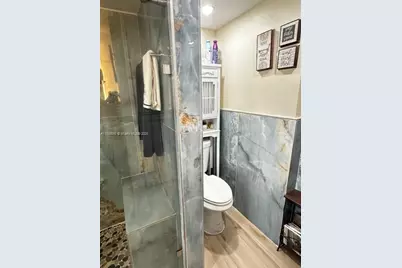 16450 Miami Dr #503, North Miami Beach, FL 33162 - Photo 11