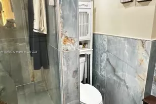 16450 Miami Dr, North Miami Beach, FL 33162 - Photo 11