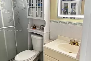 16450 Miami Dr, North Miami Beach, FL 33162 - Photo 9