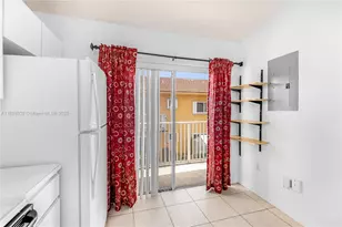 7666 W 34th Ln, Hialeah, FL 33018 - Photo 17