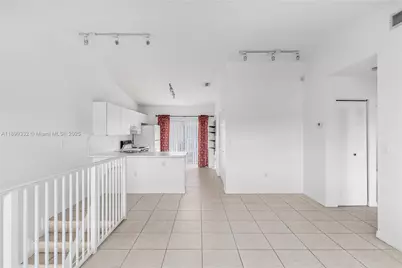 7666 W 34th Ln #7-202, Hialeah, FL 33018 - Photo 11