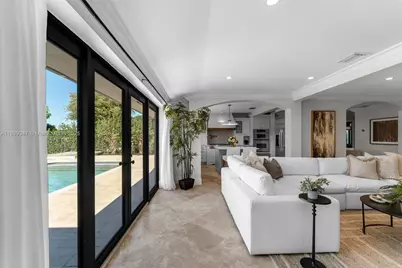 14940 Egan Ln, Miami Lakes, FL 33014 - Photo 27