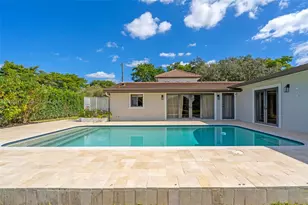 14940 Egan Ln, Miami Lakes, FL 33014 - Photo 15