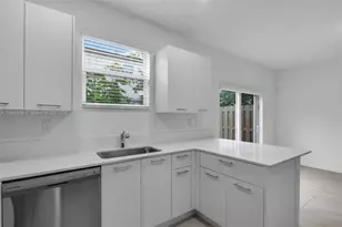 12523 NW 24th Ave, Miami, FL 33167 - Photo 11