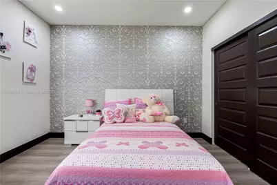 8975 NW 161st Ter, Miami Lakes, FL 33018 - Photo 27