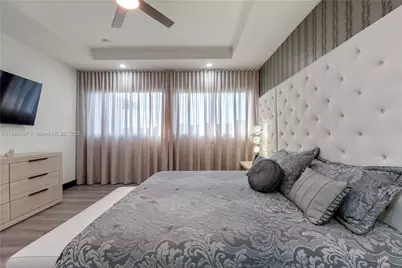 8975 NW 161st Ter, Miami Lakes, FL 33018 - Photo 35