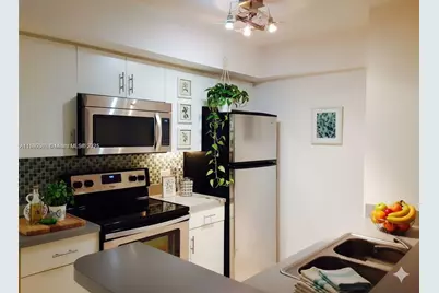 620 SW 111th Ave #104, Pembroke Pines, FL 33025 - Photo 1