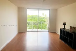 482 NW 165th St Rd, Miami, FL 33169 - Photo 9
