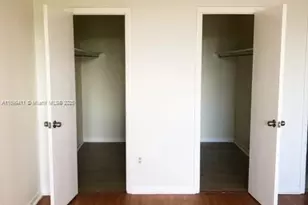 482 NW 165th St Rd, Miami, FL 33169 - Photo 13