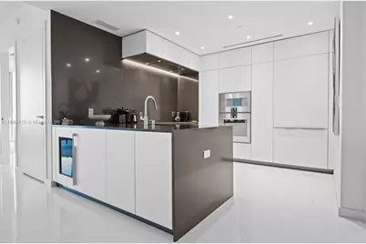 300 Biscayne Blvd Way #4909W, Miami, FL 33131 - Photo 11