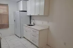301 NW 177th St, Miami Gardens, FL 33169 - Photo 5