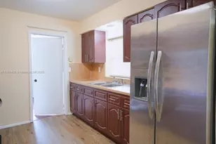 135 NW 208th St, Miami Gardens, FL 33169 - Photo 5