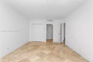 5700 Collins, Miami Beach, FL 33140 - Photo 21
