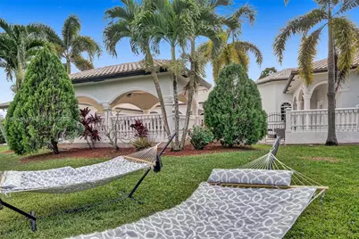 13751 Pine Meadow Ct, Davie, FL 33325 - Photo 21