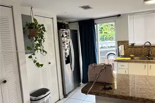 431 NW 82nd Ave, Miami, FL 33126 - Photo 5