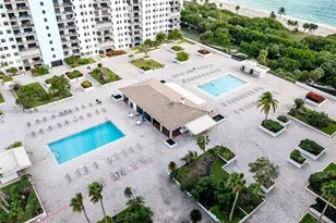 1201 S Ocean Dr, Hollywood, FL 33019 - Photo 29