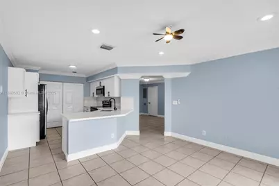 5321 SW 126th Ter, Miramar, FL 33027 - Photo 9