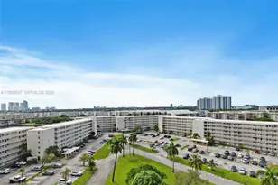 18021 Biscayne Blvd, Aventura, FL 33160 - Photo 15