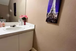 17911 NW 68th Ave, Hialeah, FL 33015 - Photo 11