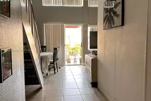 17911 NW 68th Ave, Hialeah, FL 33015 - Photo 9