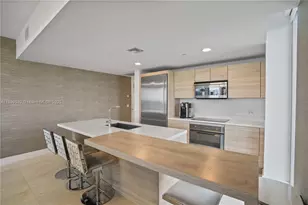 16385 Biscayne Blvd, North Miami Beach, FL 33160 - Photo 3